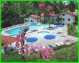 Apart Hotel La Tambora Beach Resort Pool and Deck